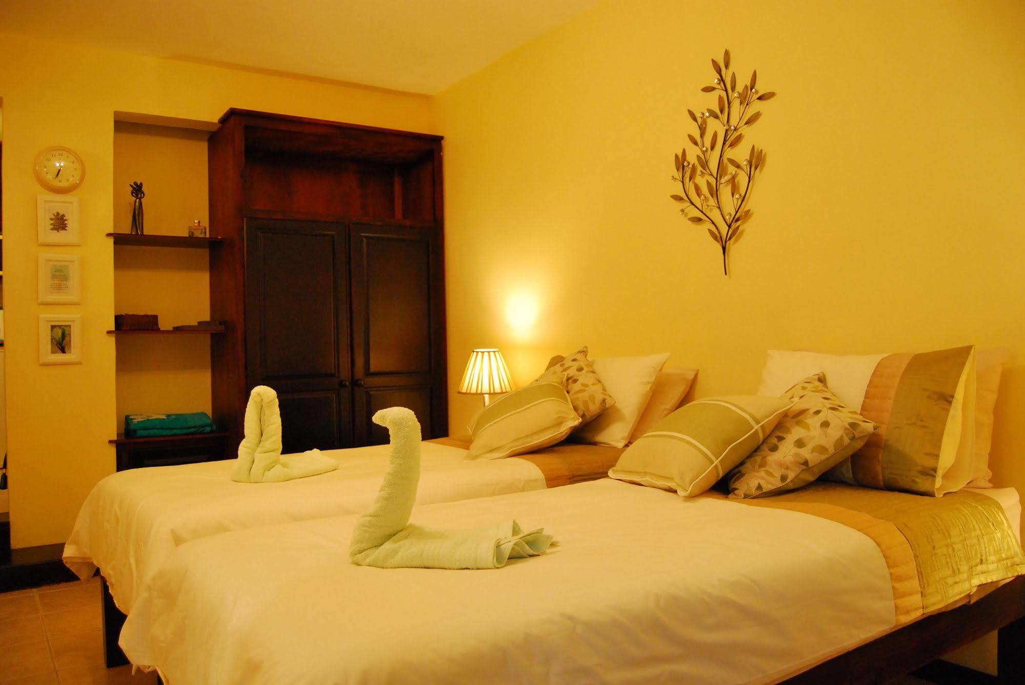 Marisa Residences Ла Гулет Екстериор снимка